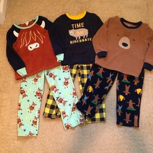 3 pairs of fleece boys pajamas